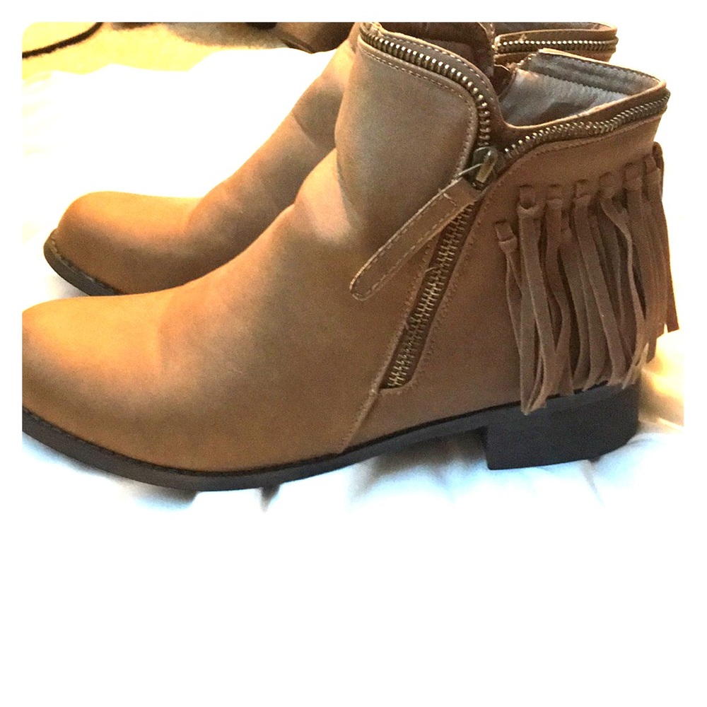 Wanted Booties- flat. Size 10